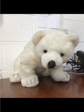 Russ Berrie Yokimo Collection 18” Plush Polar Bear Style # 7968